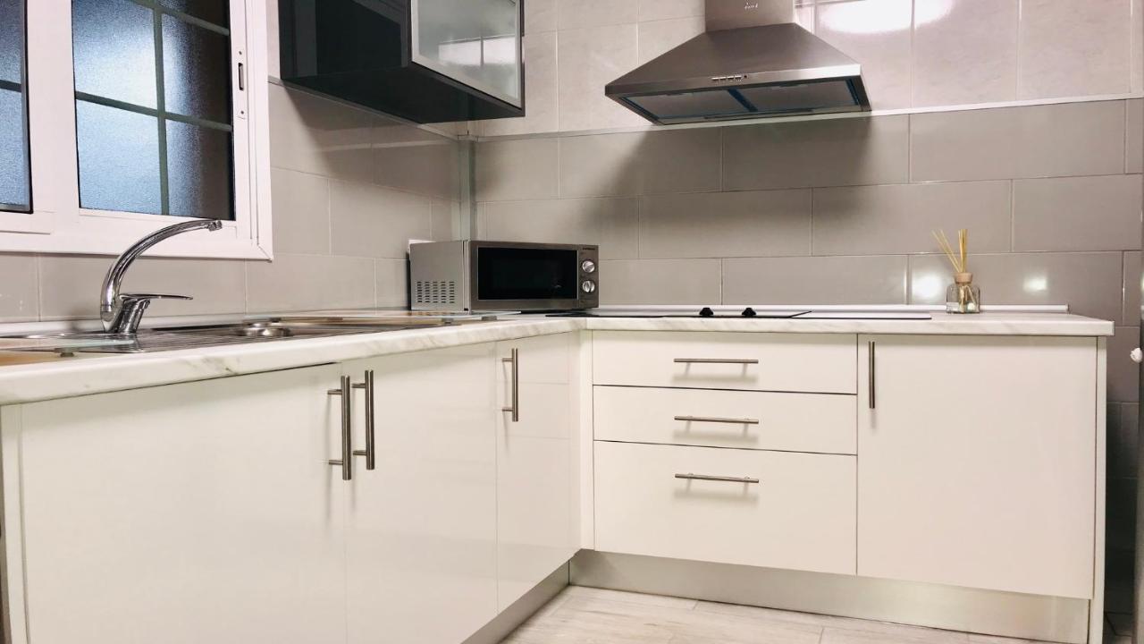 Blue Azure Powered By Solymarcalma Apartment Коста Калма Екстериор снимка