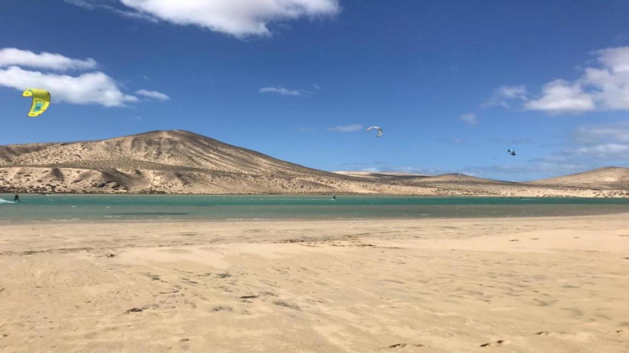 Blue Azure Powered By Solymarcalma Apartment Коста Калма Екстериор снимка