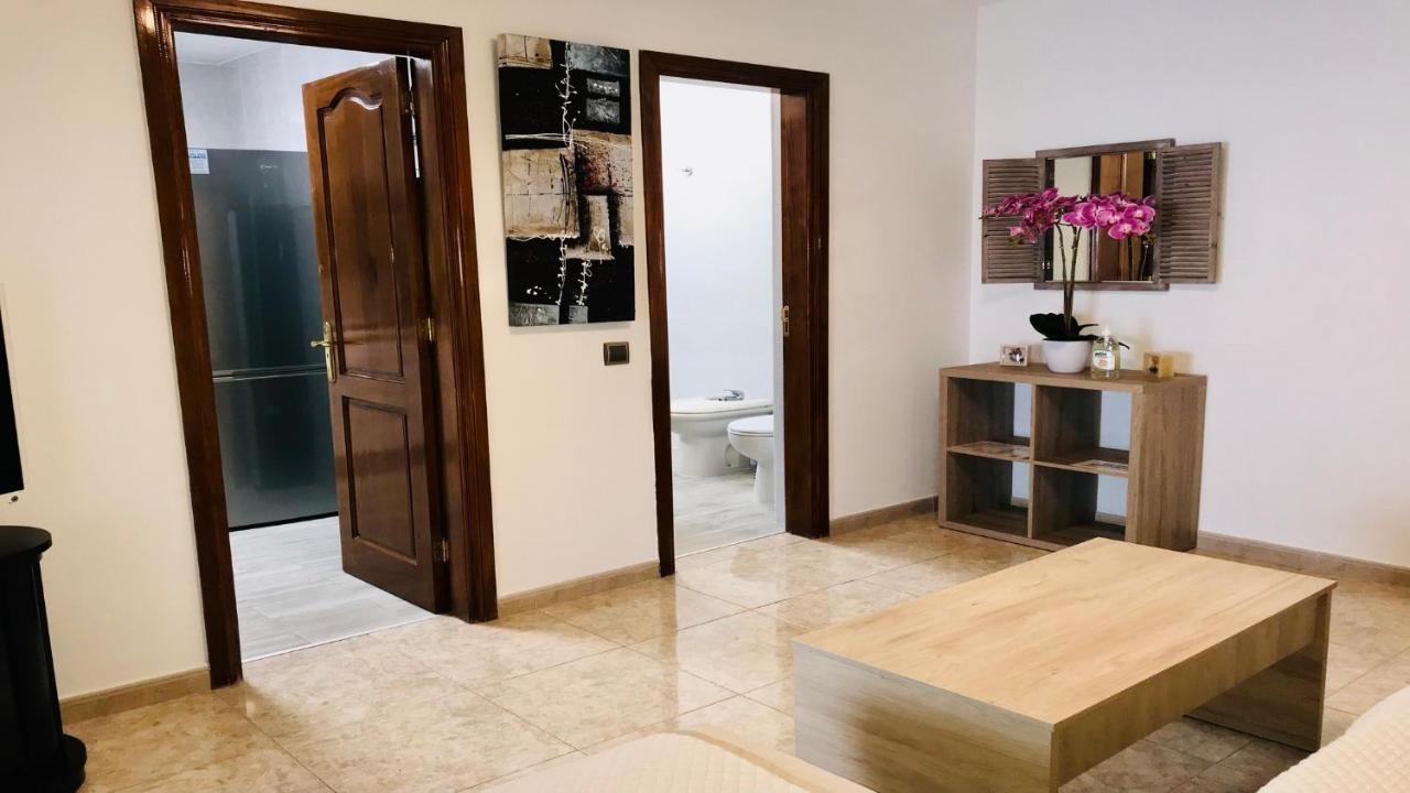 Blue Azure Powered By Solymarcalma Apartment Коста Калма Екстериор снимка