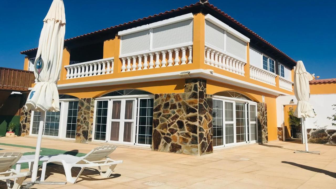 Blue Azure Powered By Solymarcalma Apartment Коста Калма Екстериор снимка